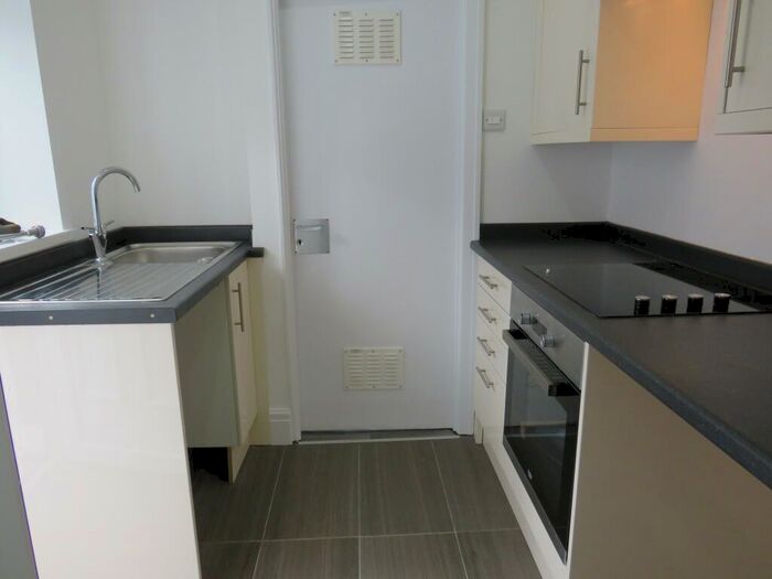2 Bedroom Apartment To Rent In New Chester Road, Wirral, CH62