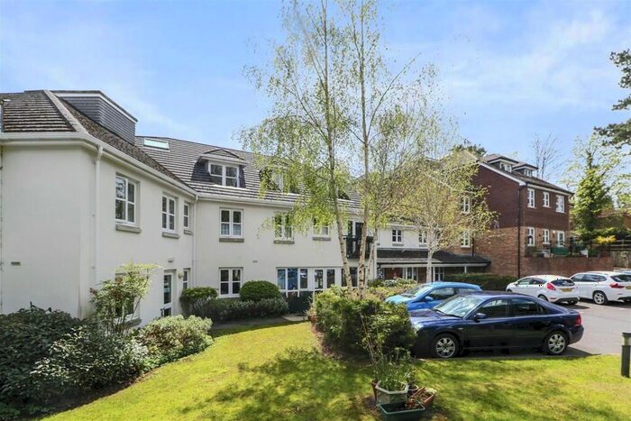 2 Bedroom Apartment To Rent In Tower Road, Liphook, GU30