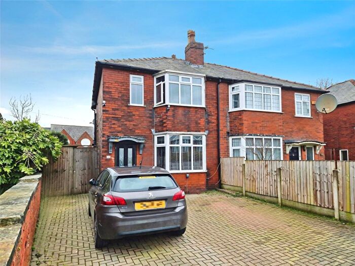 3 Bedroom Semi Detached House For Sale In Bolton Road, Farnworth, Bolton, BL4