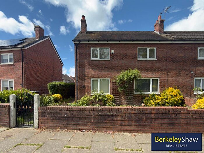 3 Bedroom Semi Detached House For Sale In Broad Hey, Bootle, L30