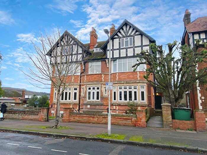 2 Bedroom Apartment To Rent In Radnor Park Avenue, Folkestone, CT19