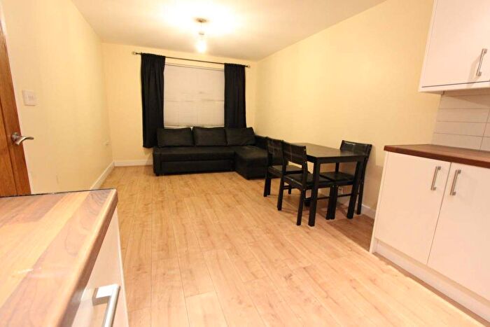 2 Bedroom Flat To Rent In Westfield Lane, Harrow, HA3