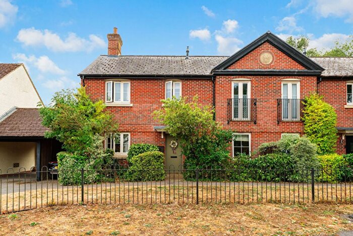 4 Bedroom Semi-detached House For Sale In West Wick, Downton, Salisbury, SP5