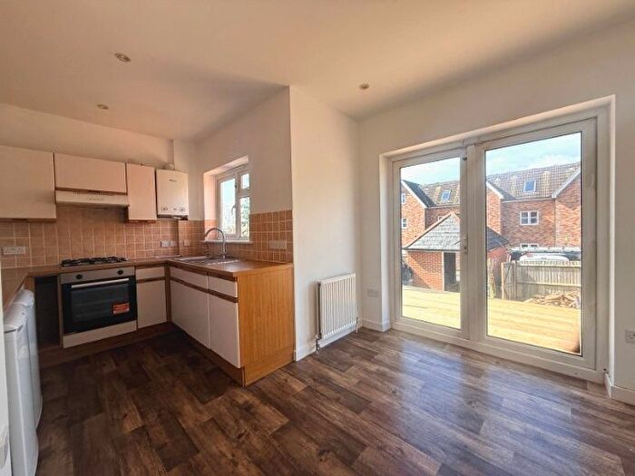 4 Bedroom Semi-Detached House To Rent In Lansdowne Villas, Heathfield, TN21