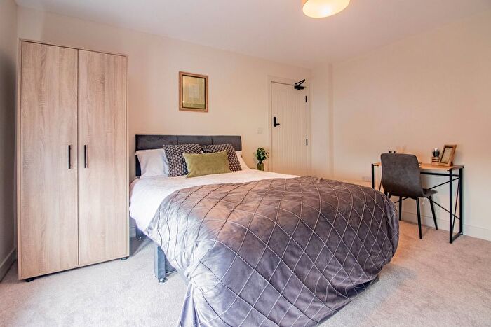 1 Bedroom Flat To Rent In Room Derby Road, Stapleford, Nottingham, NG9