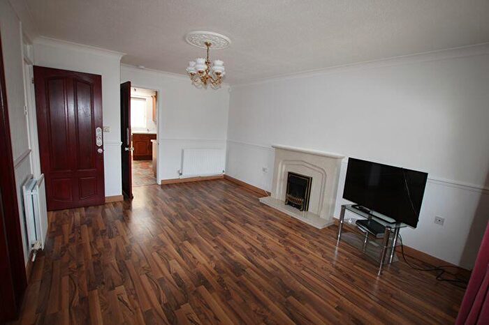 2 Bedroom Detached Bungalow To Rent In Batley Court, Bristol, BS30