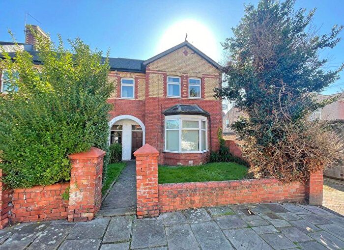 2 Bedroom Flat For Sale In Spacious Apartment, Preston Avenue, Newport, NP20