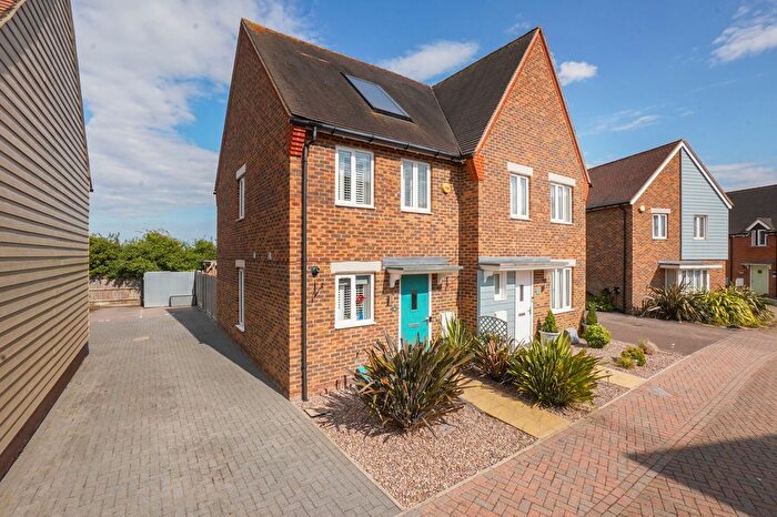 2 Bedroom Semi-Detached House For Sale In Redwing Avenue, Iwade, Sittingbourne, ME9