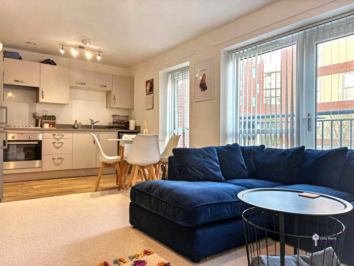 1 Bedroom Flat For Sale In John Thornycroft Road, SO19
