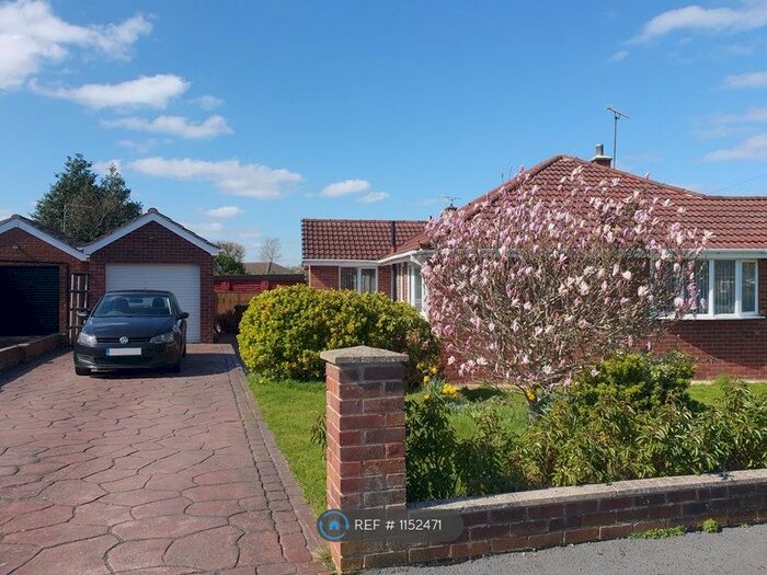 3 Bedroom Bungalow To Rent In Staniforth Crescent, Sheffield, S26