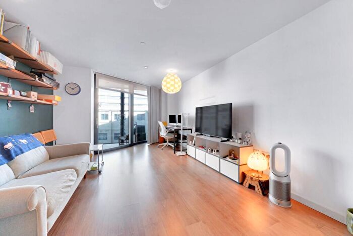 1 Bedroom Flat For Sale In Riverlight Quay, London, SW11