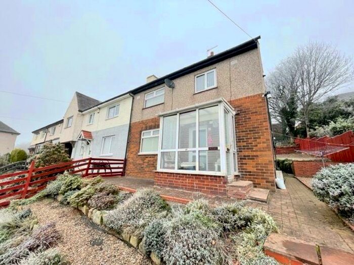 Houses for sale & to rent in HX1 4QS, Clay Pits Lane, Warley Halifax