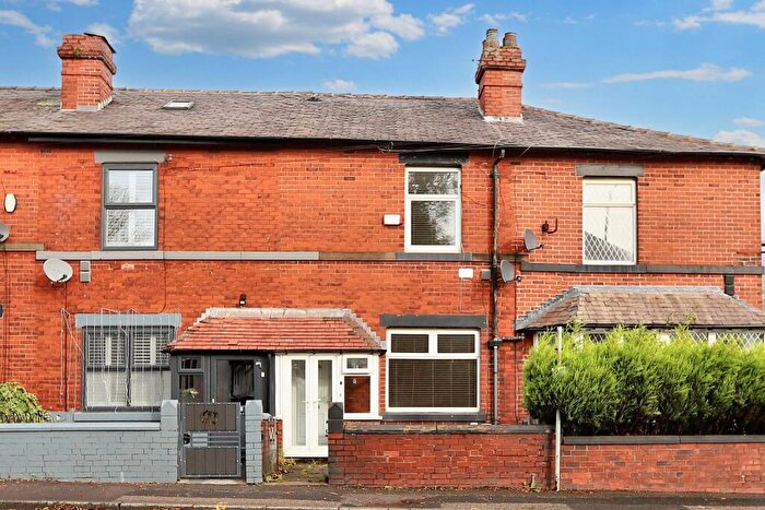 3 Bedroom Terraced House For Sale In Higher Lane, Whitefield, M45