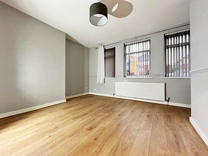 3 Bedroom House To Rent In Hastilar Road South, S13