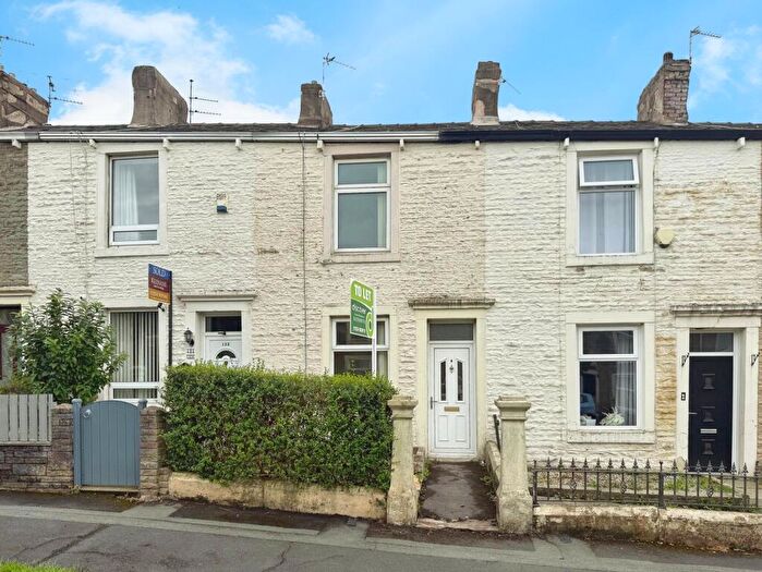2 Bedroom Property To Rent In Avenue Parade, Accrington, BB5