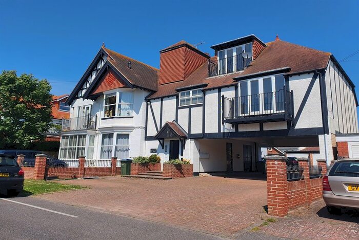 2 Bedroom Flat To Rent In Eversley Court, Aldwick Avenue, Bognor Regis, West Sussex, PO21