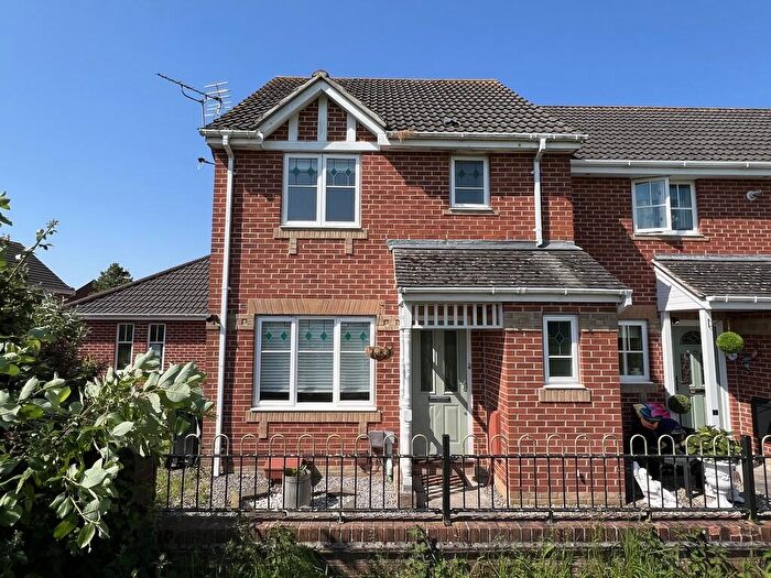 3 Bedroom Semi Detached House For Sale In Chester Close, BS24