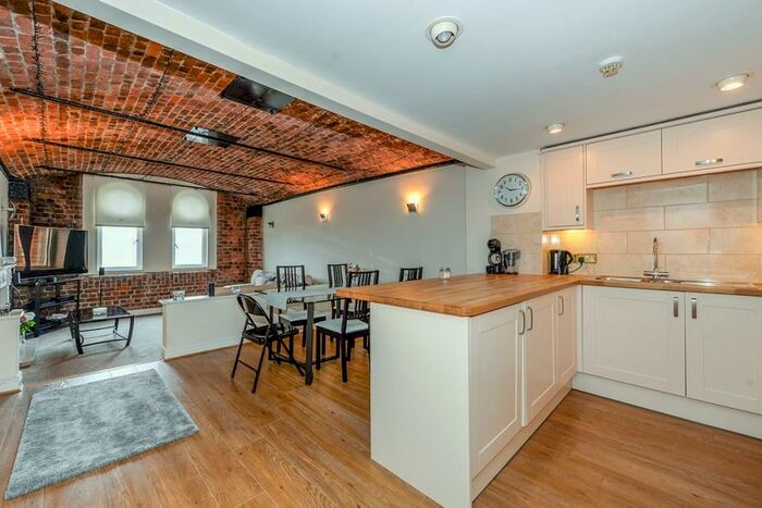 2 Bedroom Apartment To Rent In Waterloo Road, Liverpool, L3