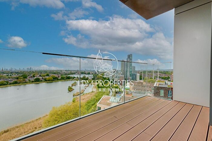 2 Bedroom Apartment To Rent In Th Floor, Skylark Point, Woodberry Down, N4