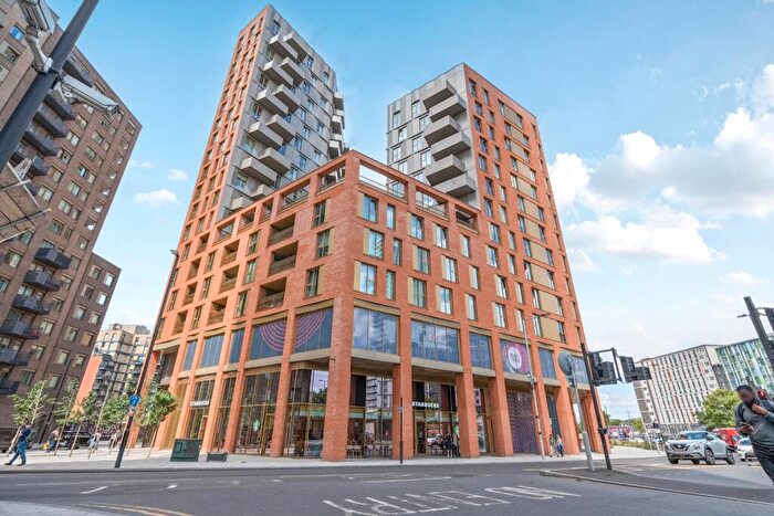 3 Bedroom Apartment To Rent In East Apartments, Ashley Road, London, Greater London, N17