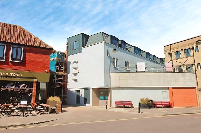 2 Bedroom Flat For Sale In - Fore Street, Trowbridge, BA14