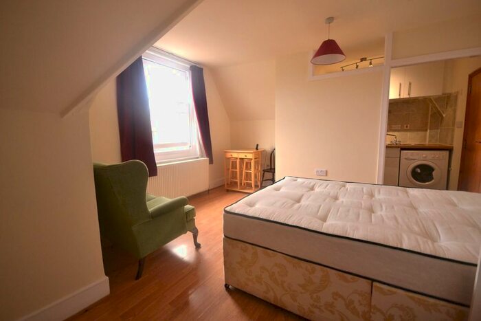 Studio To Rent In Denmark Road, Reading, RG1