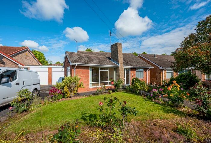 3 Bedroom Bungalow To Rent In Lime Tree Gardens, Lowdham, Nottingham, NG14