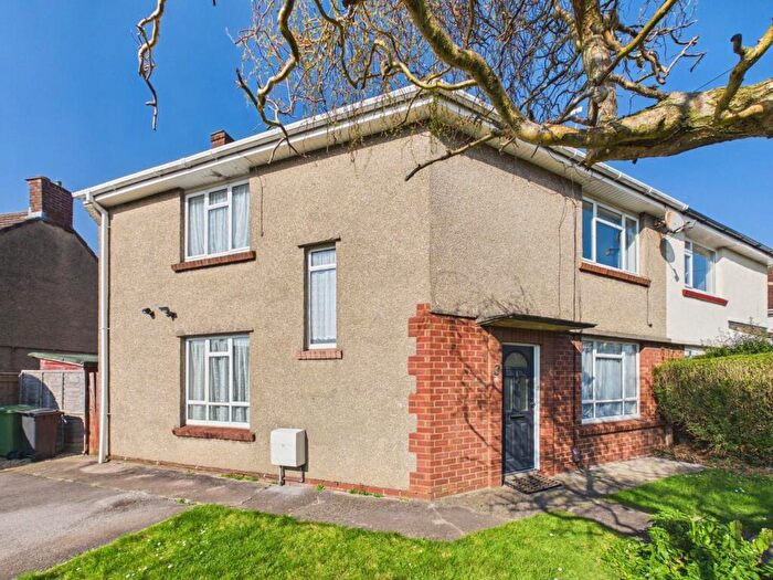 3 Bedroom Semi Detached House For Sale In Rodway Road, Mangotsfield, Bristol, BS16