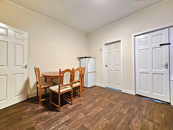 1 Bedroom Flat To Rent In Sharrowvale Road, Sheffield, S11