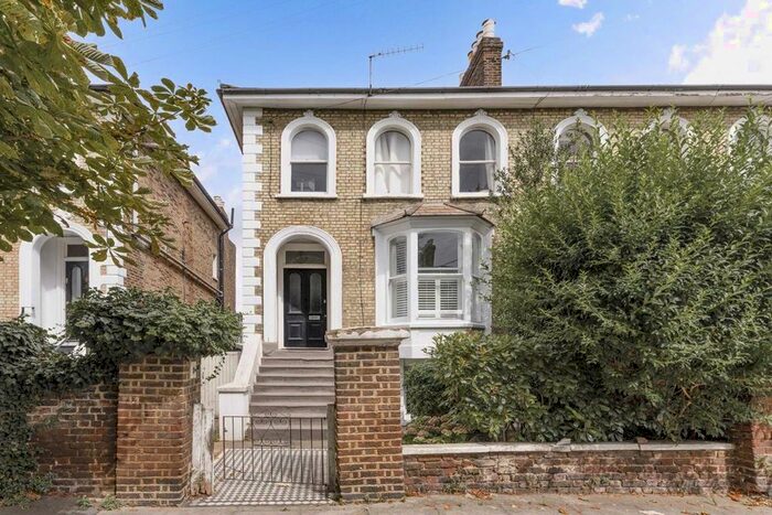 1 Bedroom Flat To Rent In Pelham Road, London, SW19