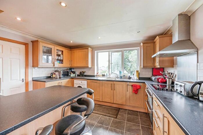 3 Bedroom End Of Terrace House For Sale In Pine Croft, Ashbourne, DE6