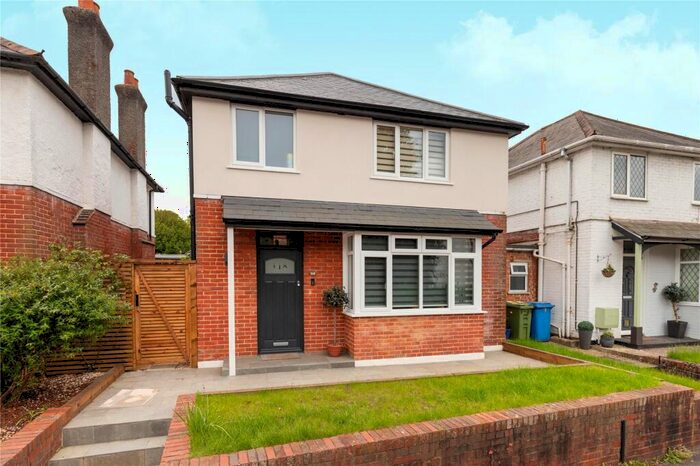 3 Bedroom Detached House To Rent In Union Street, Farnborough, Hampshire, GU14