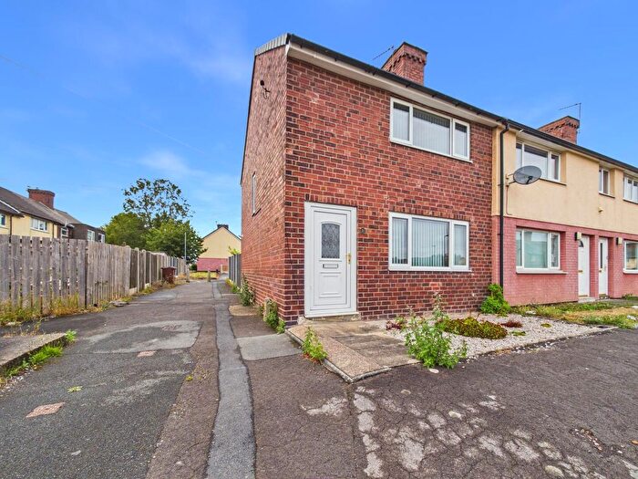 2 Bedroom End Terrace House For Sale In Vicarage Lane, Featherstone, Pontefract, WF7