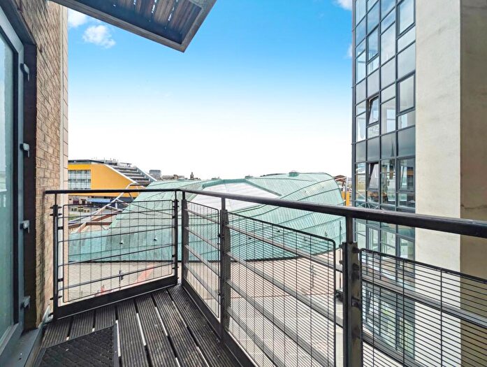 2 Bedroom Flat For Sale In St. James Gate, Newcastle Upon Tyne, Tyne And Wear, NE1