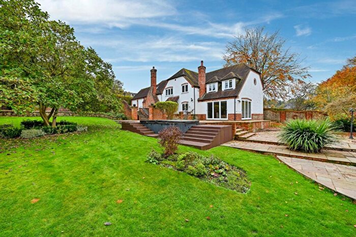 4 Bedroom Detached House To Rent In Gypsy Lane, High Wycombe, Buckinghamshire, HP11