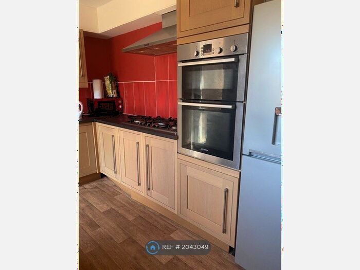 4 Bedroom End Of Terrace House To Rent In Hampshire Road, Canterbury, CT1