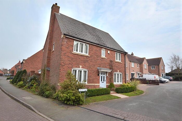 4 Bedroom Detached House For Sale In Paradise Close, Shepshed, Leicestershire, LE12