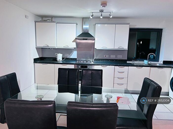 2 Bedroom Flat To Rent In Countess Way, Broughton, Milton Keynes, MK10