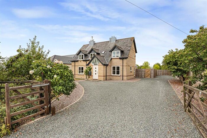 4 Bedroom Detached House For Sale In Drury Lane, Wicken, Ely, CB7