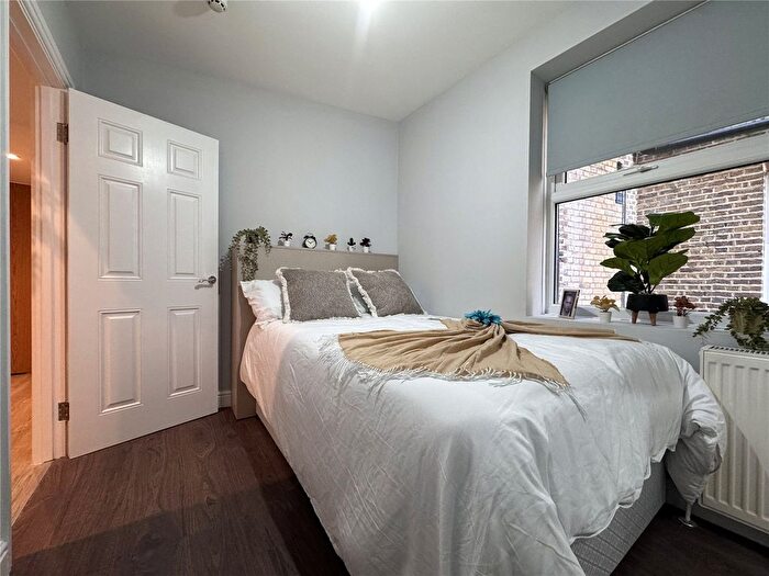 1 Bedroom Flat To Rent In High Road, Willesden, London, NW10