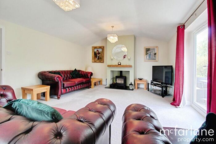 6 Bedroom Detached House For Sale In Uffcott, Swindon, SN4