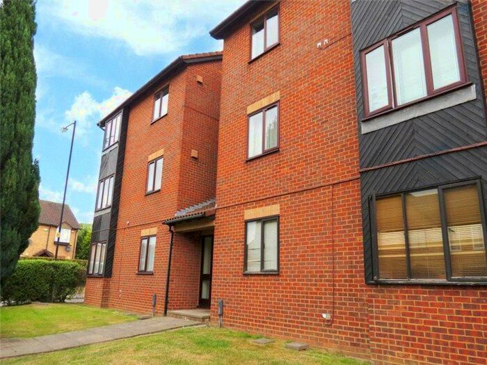 1 Bedroom Apartment To Rent In Bruce Close, Cippenham, Slough, Berkshire, SL1
