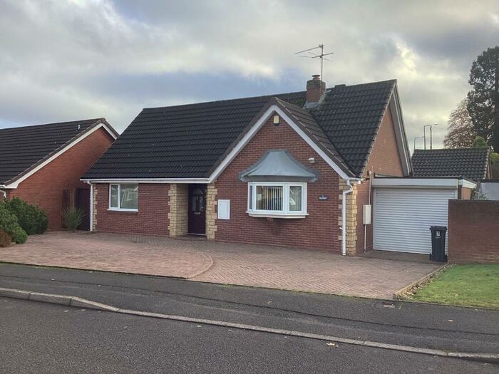 2 Bedroom Detached Bungalow To Rent In Twickenham Court, Stourbridge, West Midlands, DY8
