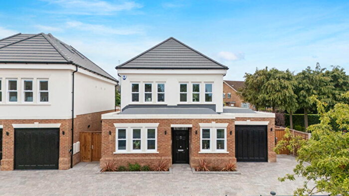 4 Bedroom Detached House For Sale In Willowgate, Holbein Gate, Northwood, HA6