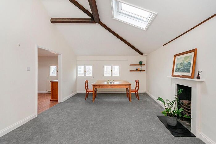 2 Bedroom Flat For Sale In Saville Place, Clifton Village, BS8