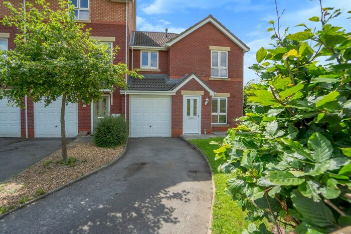 3 Bedroom Detached House To Rent In Leeming Grove, Garston, Liverpool, Merseyside, L19