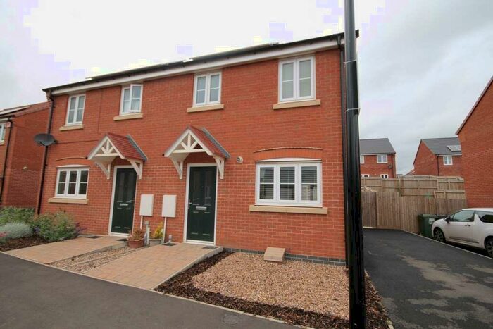 3 Bedroom Semi-Detached House To Rent In Long Meadow Way, Birstall, LE4