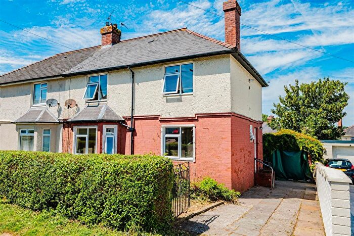 4 Bedroom Semi-Detached House For Sale In Hywel Crescent, Barry, CF63