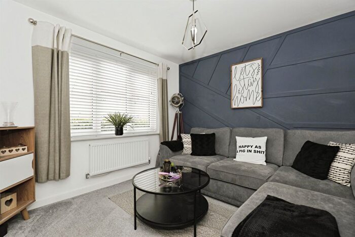 4 Bedroom Detached House For Sale In The Stables, Selby, YO8