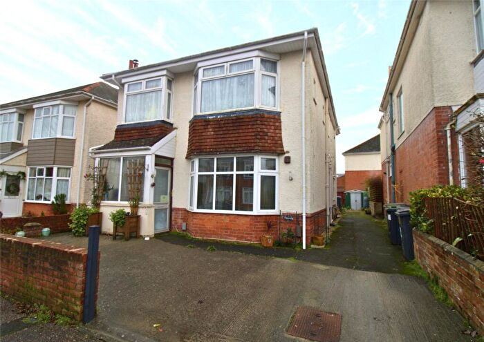 2 Bedroom Apartment For Sale In The Avenue, Bournemouth, Dorset, BH9